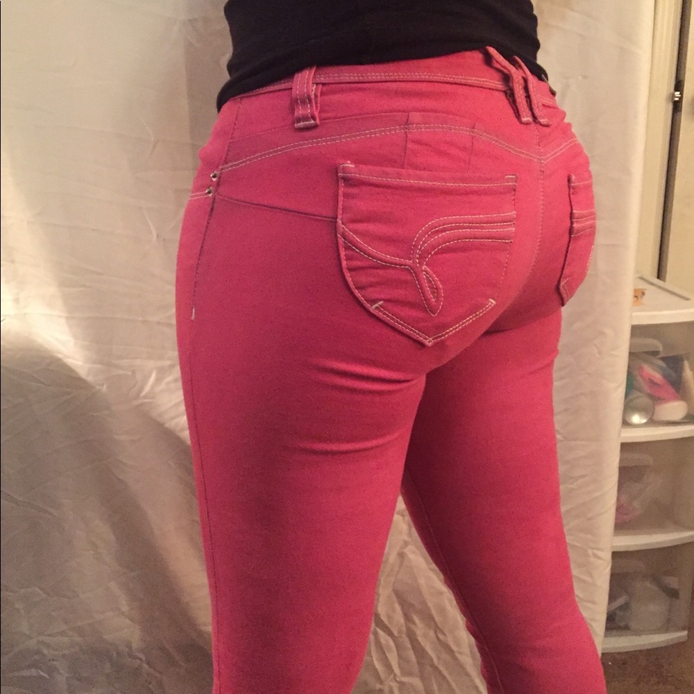 Wanna betta butt jeans
